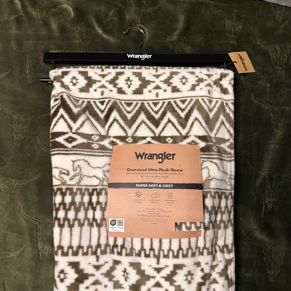 Wrangler Ultra Plush Throw Unisex OS Brown NWT Southwestern Horse Print Aztec